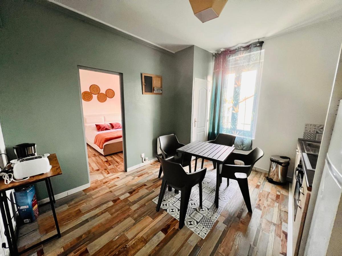 La Plume Wifi Parking Un-Sejour-A-Part Apartman Clouange Kültér fotó
