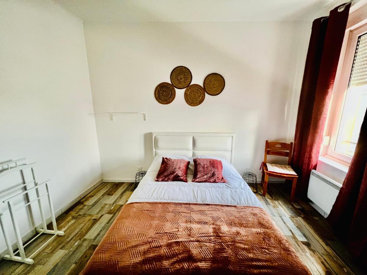 La Plume Wifi Parking Un-Sejour-A-Part Apartman Clouange Kültér fotó