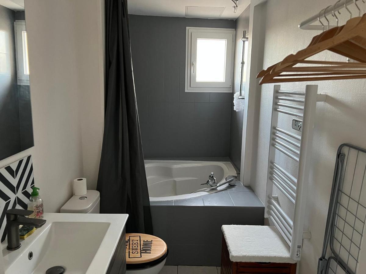 La Plume Wifi Parking Un-Sejour-A-Part Apartman Clouange Kültér fotó