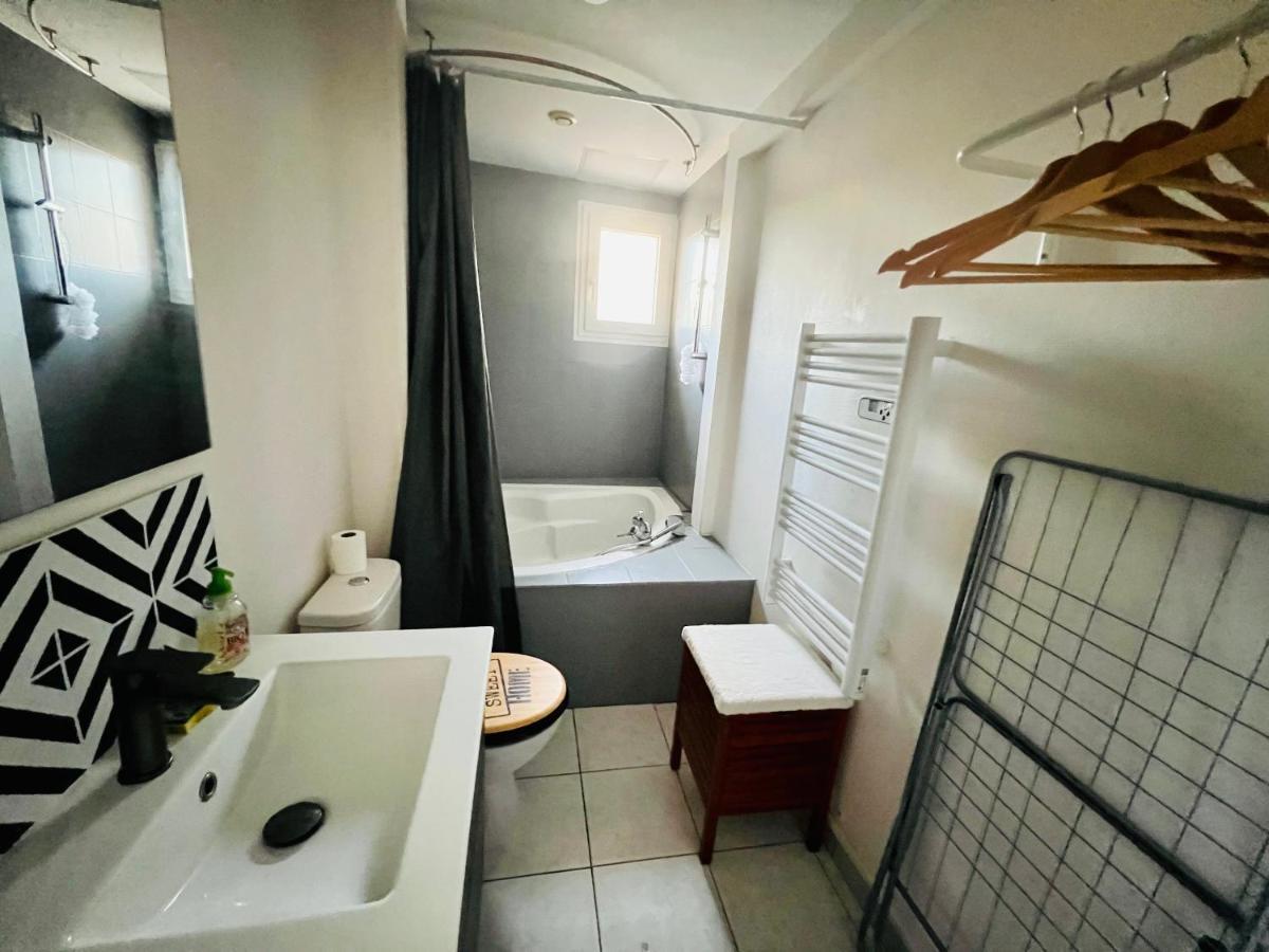 La Plume Wifi Parking Un-Sejour-A-Part Apartman Clouange Kültér fotó
