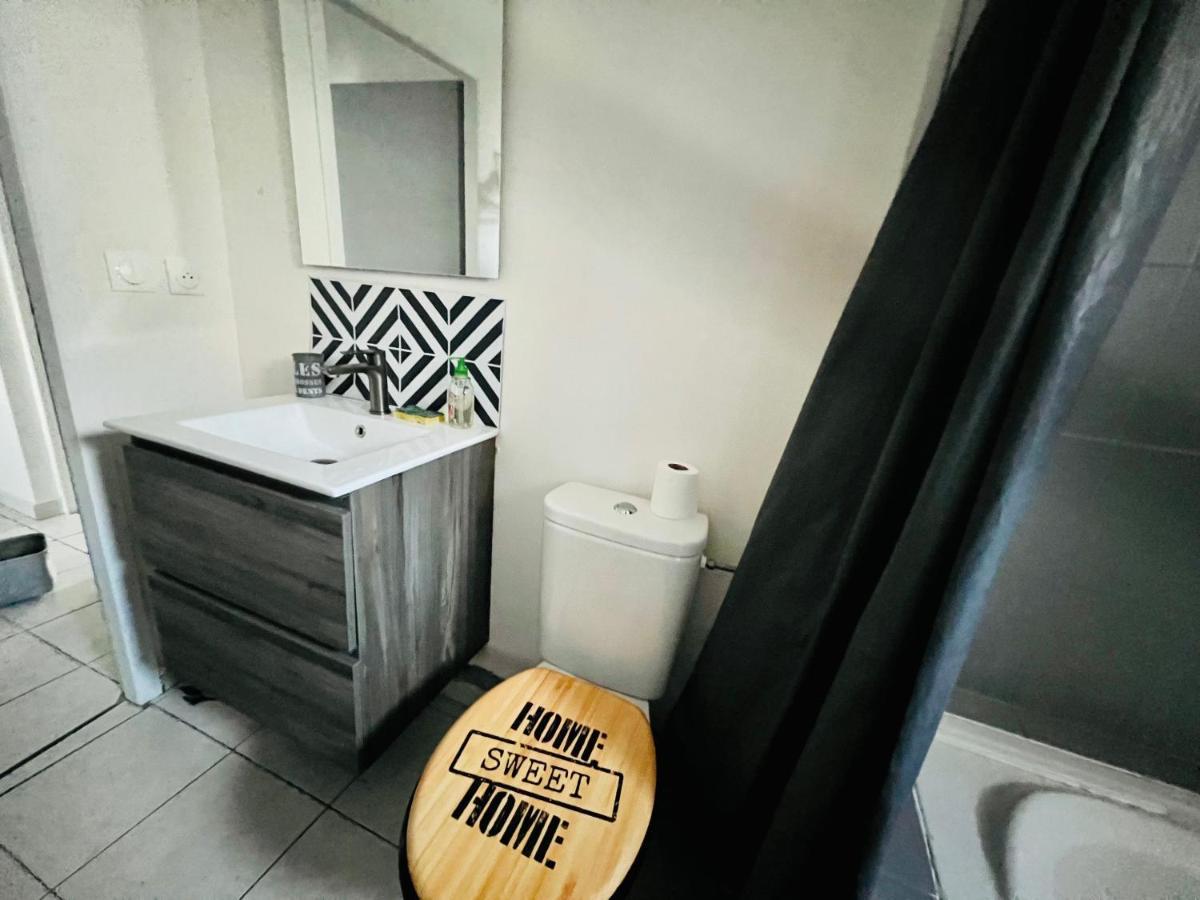 La Plume Wifi Parking Un-Sejour-A-Part Apartman Clouange Kültér fotó